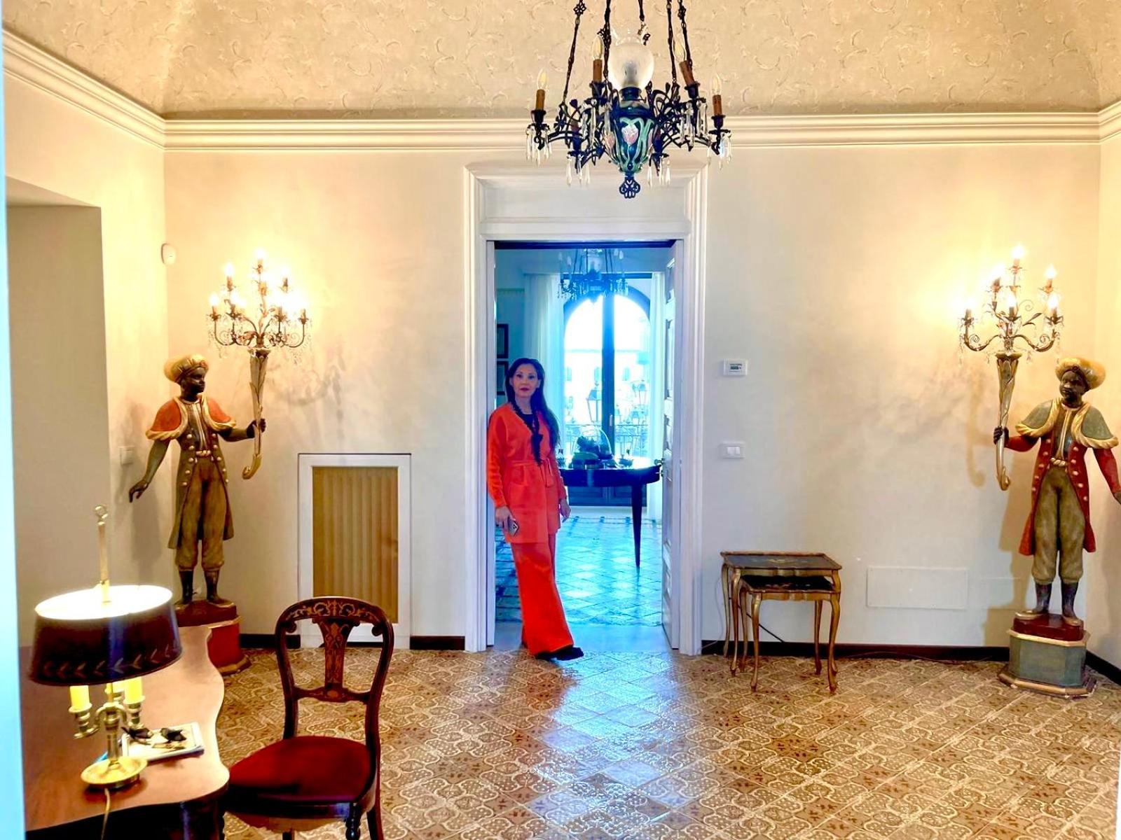 Dimora Del Duomo Hotel Ена Екстериор снимка