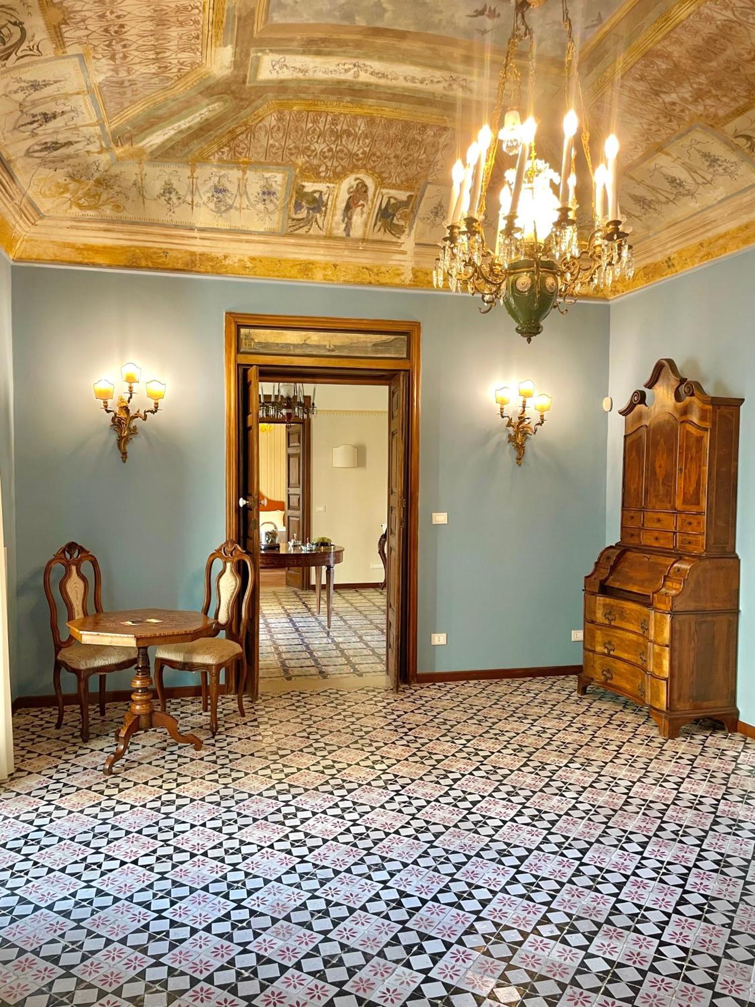 Dimora Del Duomo Hotel Ена Екстериор снимка
