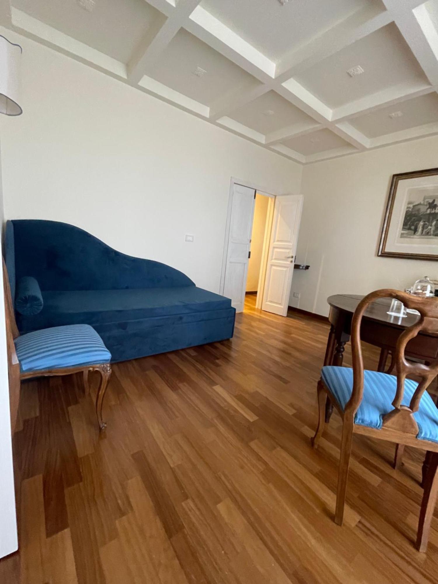 Dimora Del Duomo Hotel Ена Екстериор снимка